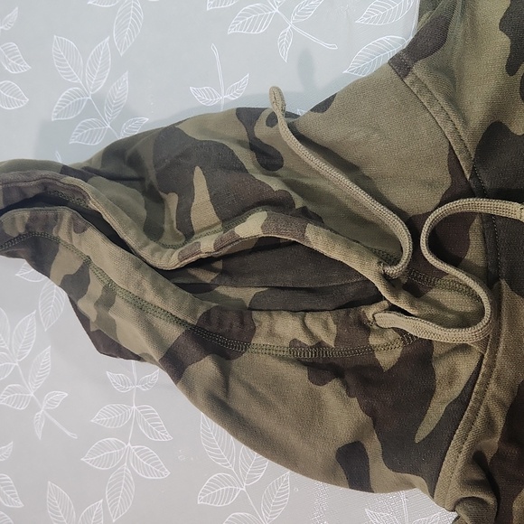 American Eagle Hoodie - Picture 7 of 13